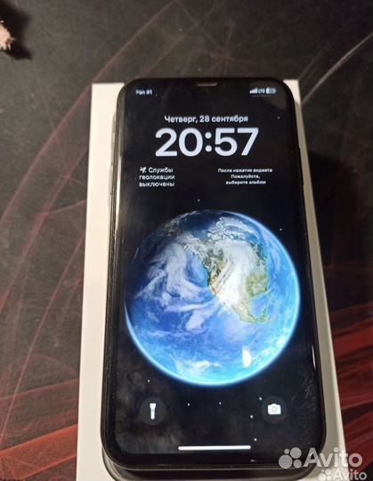 Телефон iPhone 11