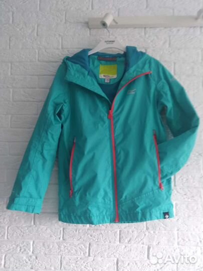 Ветровка для девочки