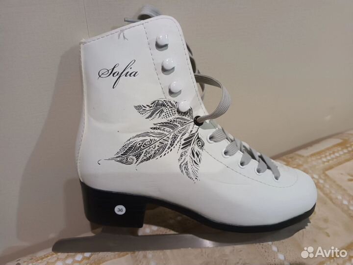 Коньки фигурные