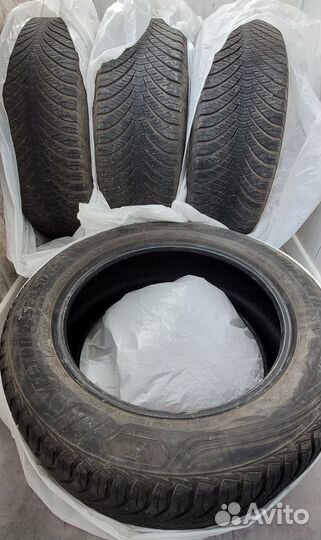 Goodyear Vector 4Seasons Gen-2 235/55 R18 V