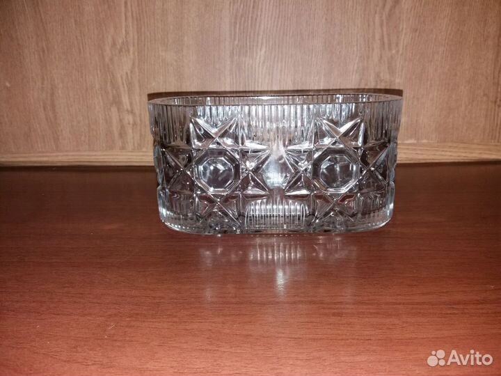 Хрустальная ваза