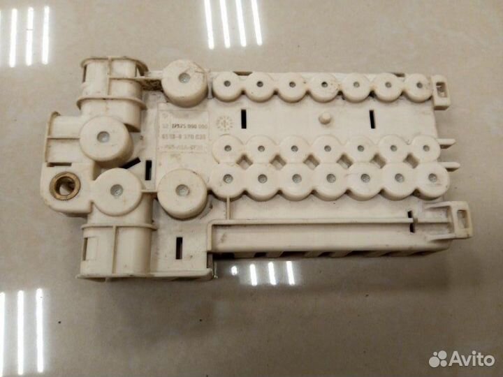 Блок предохранителей Bmw 523I E39 M52 2.5 1999