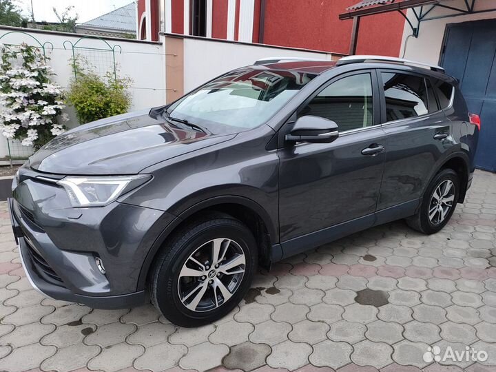 Toyota RAV4 2.0 CVT, 2015, 242 450 км