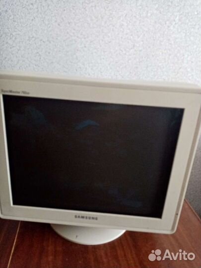 Монитор Samsung