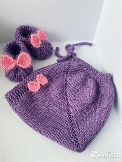 Пинетки и чепчик