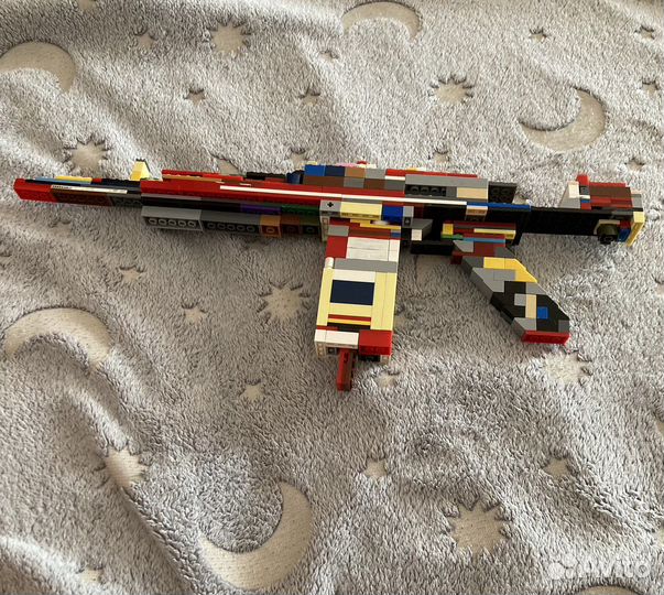 Автомат из Лего