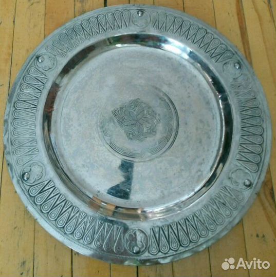 Поднос мельхиоровый