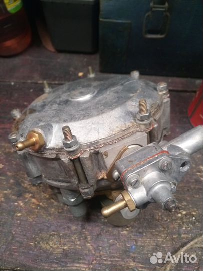 Редуктор газовый на карабюратор
