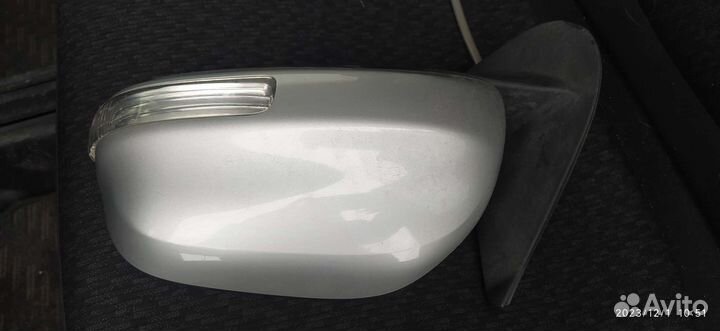 Зеркало левое Toyota Sienta