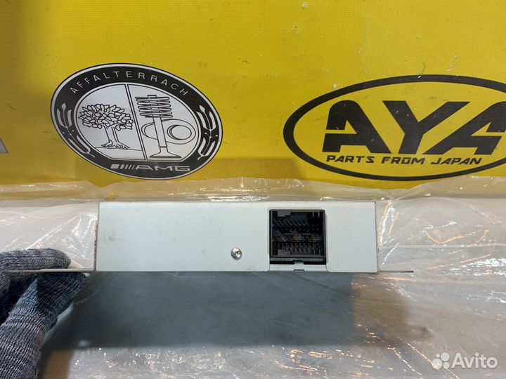 Блок управления телефоном w211