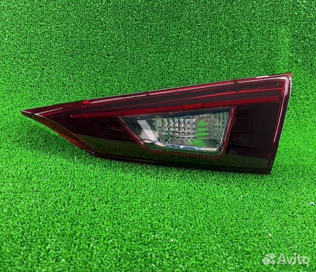 Фонарь правый Мазда 3 13-19