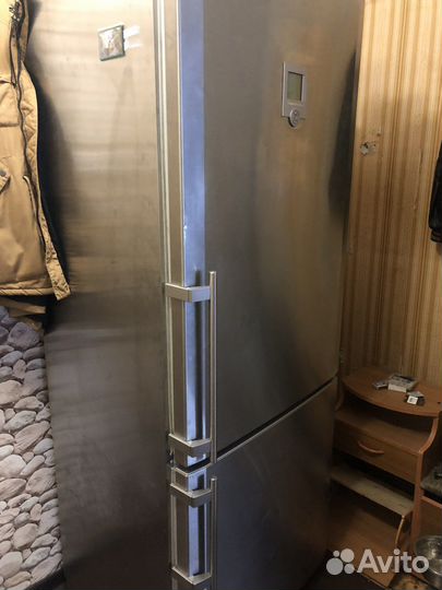 Холодильник liebherr бу