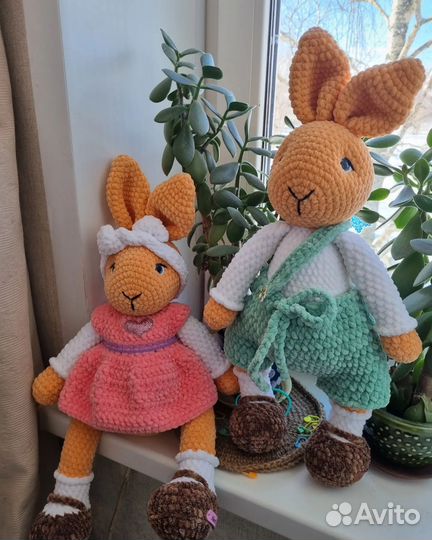 Плюшевая игрушка ручной работы Кролик