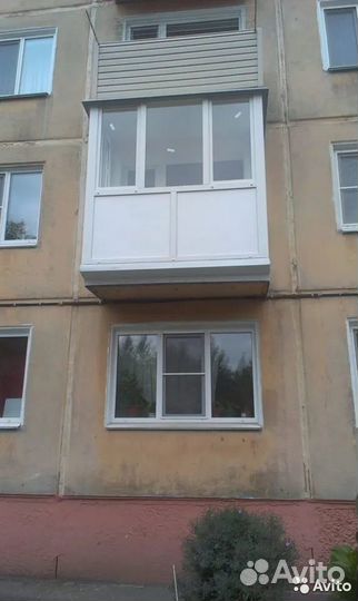 Остекление и отделка балконов / лоджий современно