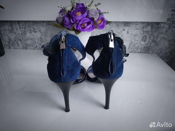 Нарядные женские туфли босоножки 38р