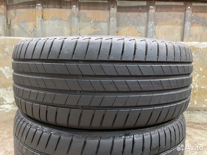 Bridgestone Turanza T005 235/40 R20 96V