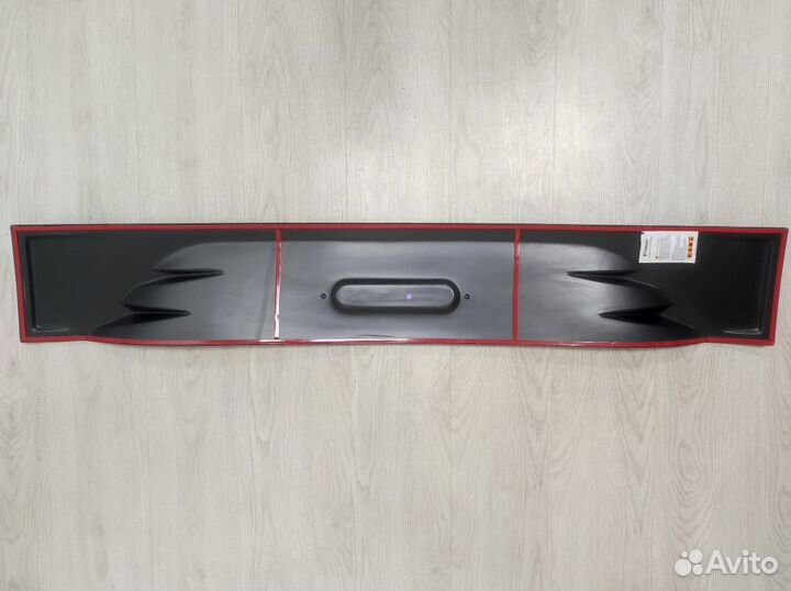 Накладка на крышку багажника Volkswagen T6/T6.1