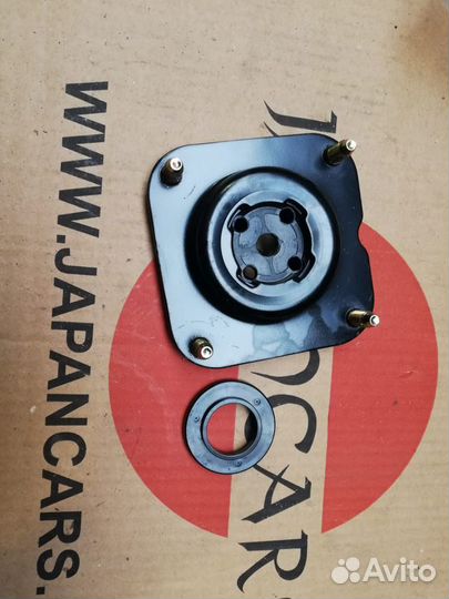 Опора амортизатора Mazda B25D34380