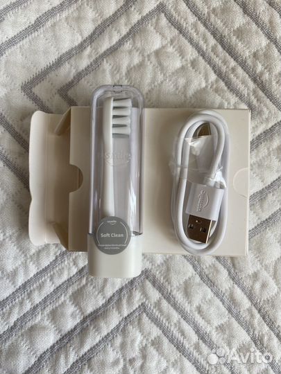 Электрическая зубная щетка usmile