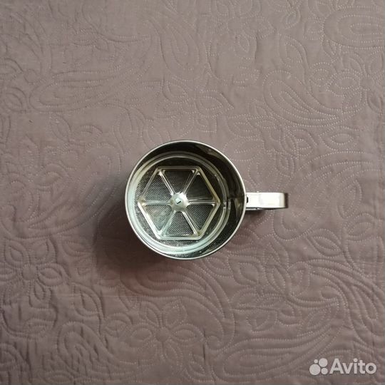 Ваза п/фрукты, кружка сито,тарелки