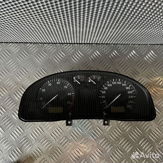 Панель приборов Volkswagen Passat