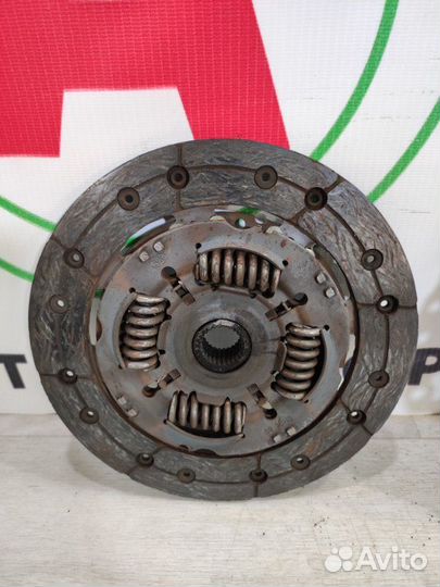 Комплект сцепления Nissan Note E11 HR16DE 2011