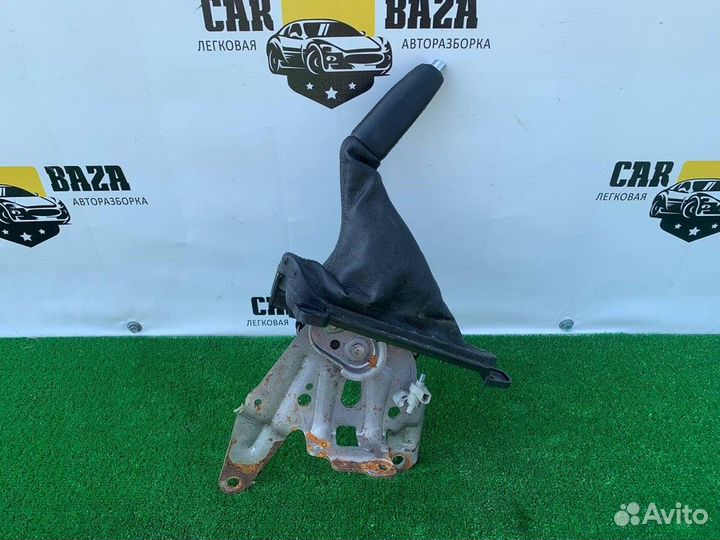 Рычаг стояночного тормоза Ford Mustang