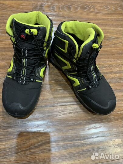 Ботинки утепленные