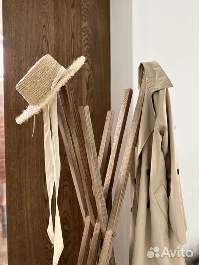 Вешалка в прихожую