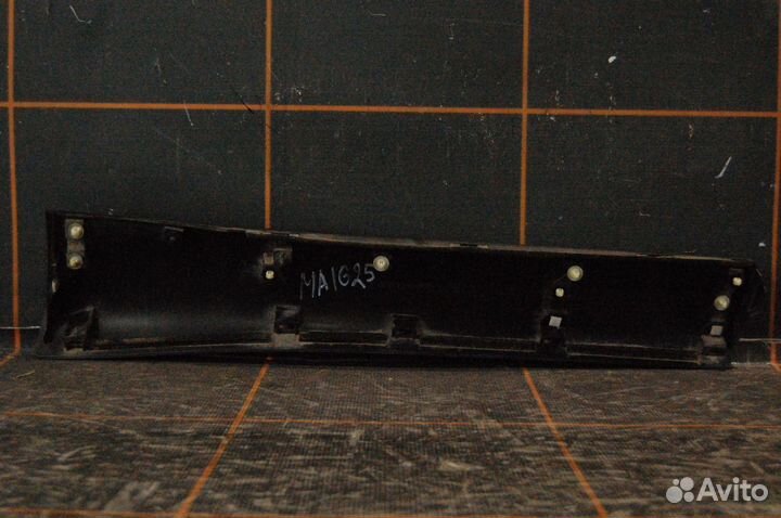 Накладка двери задней левой - Lexus RX 3