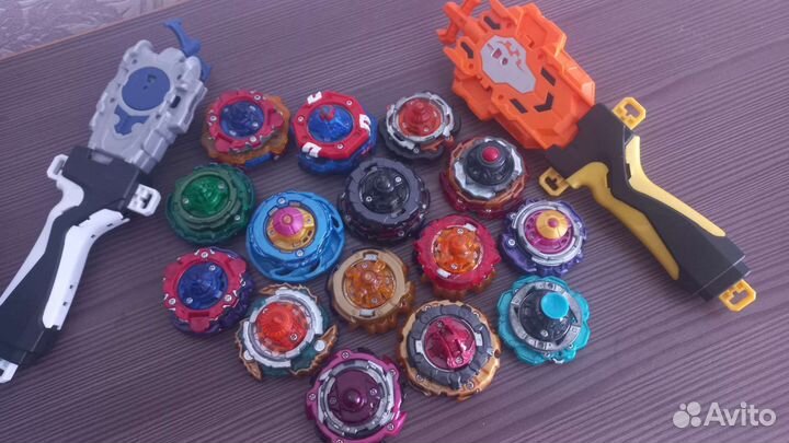 Волчки бейблейд бёрст 15 штук