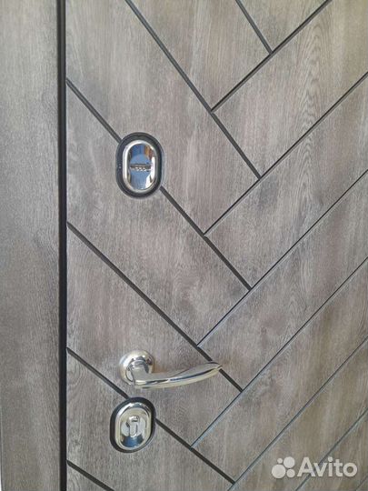 Дверь входная Канада