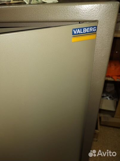 Офисный сейф Valberg ASM 120T