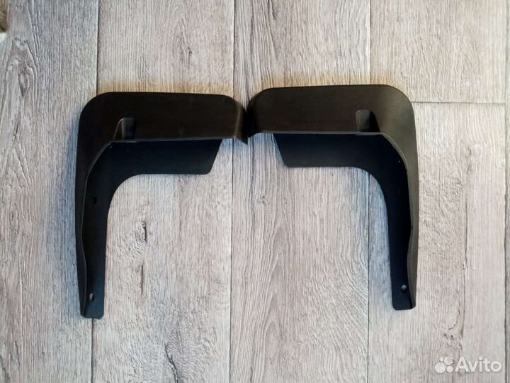 Брызговики универсальные