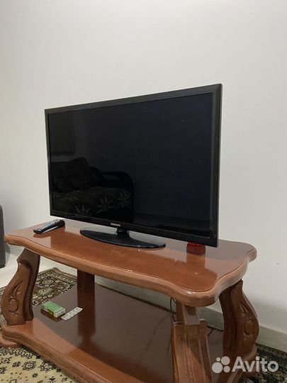 Телевизор samsung