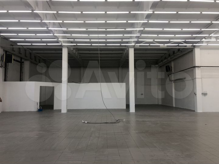 Свободного назначения, 870 м²