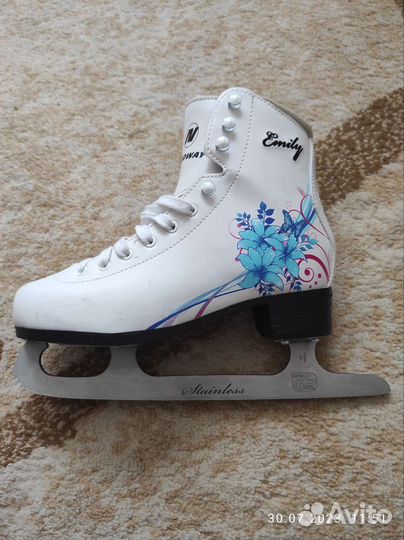 Коньки фигурные женские размер 35