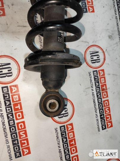 Стойка задняя правая toyota mark X