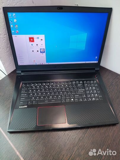 Игровой MSI 17.3 Core i7/GTX 1070/озу 16/120Гц