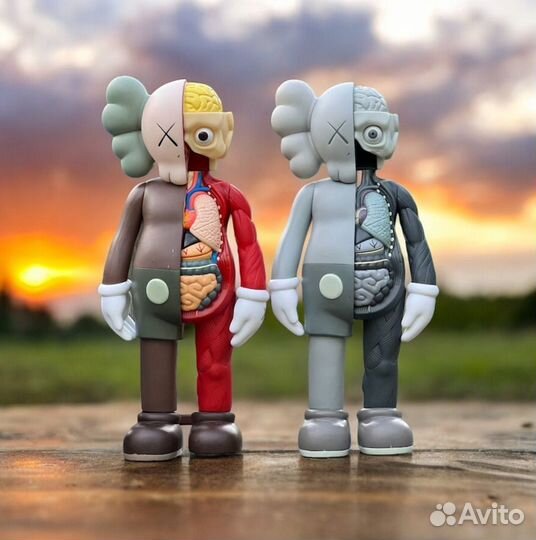 Коллекционные фигурки Kaws