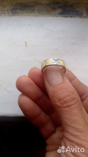 Серебряное кольцо