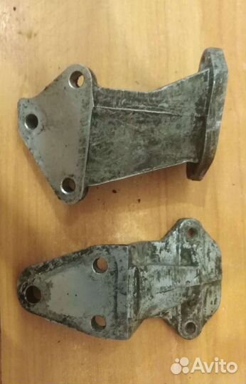 Лапы крепление двигателя Иж 2126 Ода