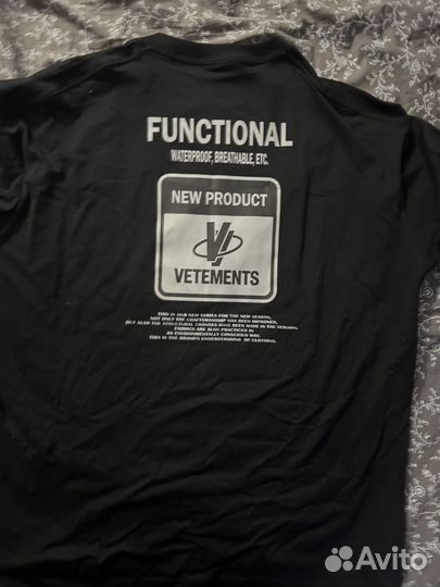 Футболка vetements