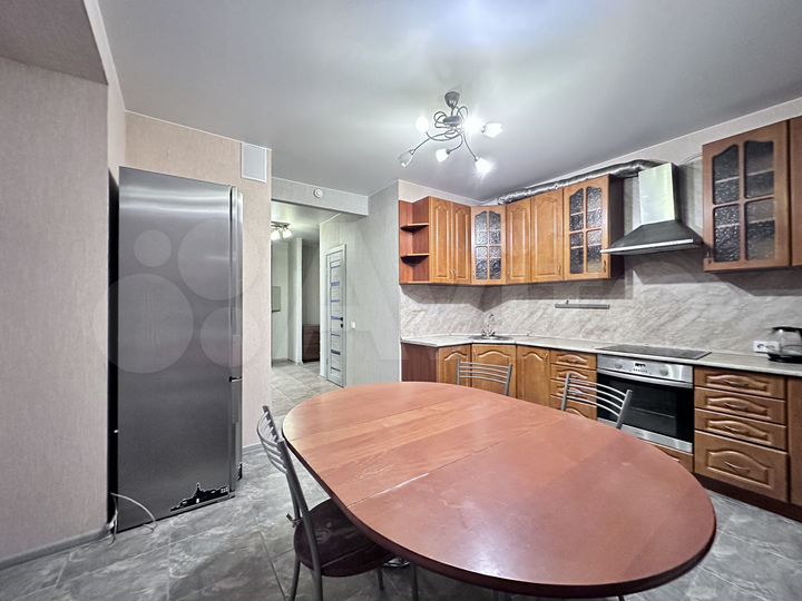 3-к. квартира, 90 м², 14/15 эт.