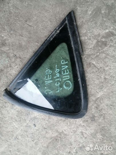 Форточка задняя Opel Astra J