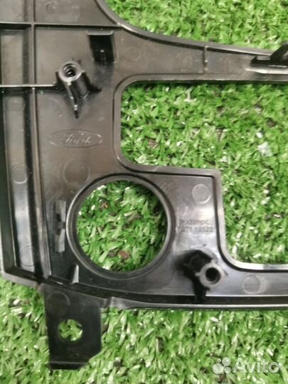 Рамка магнитолы Ford Mondeo 4 лифтбек 2.0 qxba TD