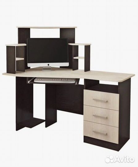 Компьютерный стол