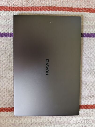 Huawei matebook d14