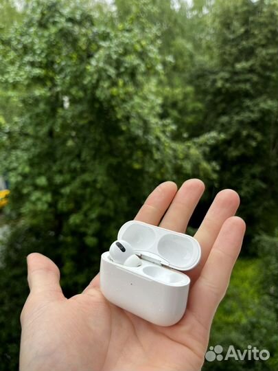 Airpods pro с одним наушником