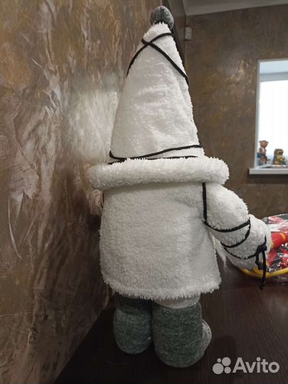 Новогодняя игрушка гном